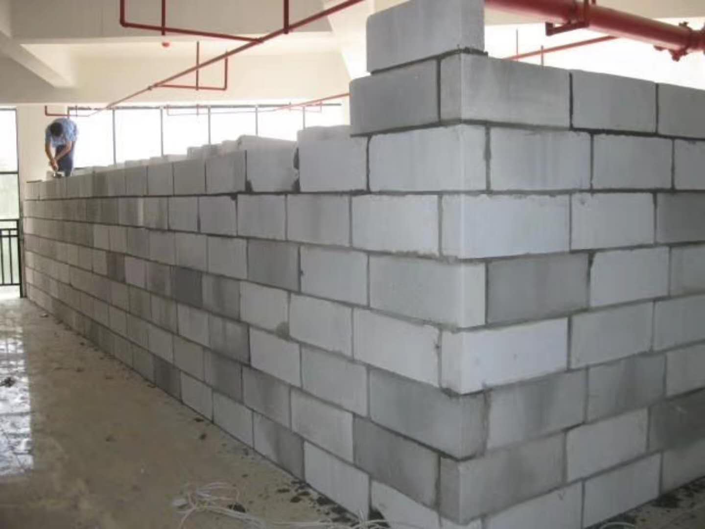 灵川蒸压加气混凝土砌块承重墙静力和抗震性能的研究